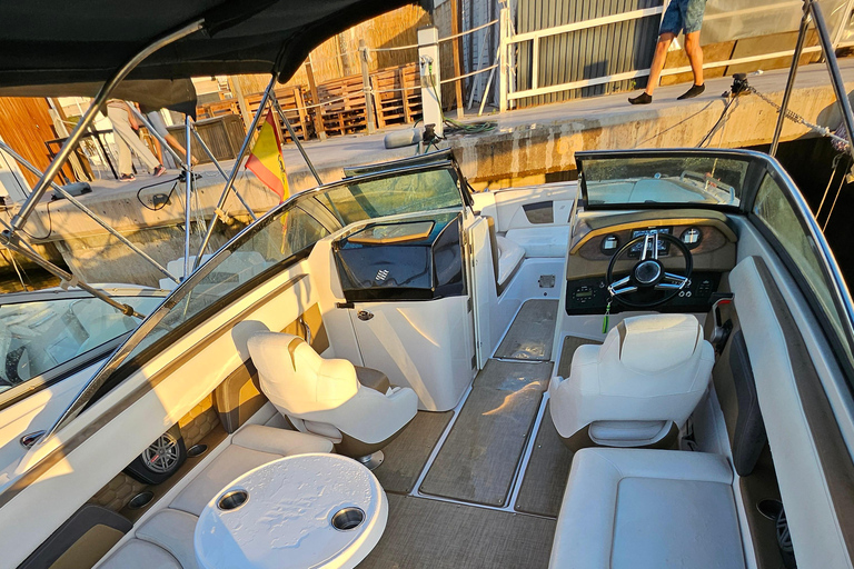 Torrevieja: Multi-adventure experience with yacht, stand-up paddleboarding, snorkeling, and photography Torrevieja: Charlie's Angels Multi-Adventure Experience