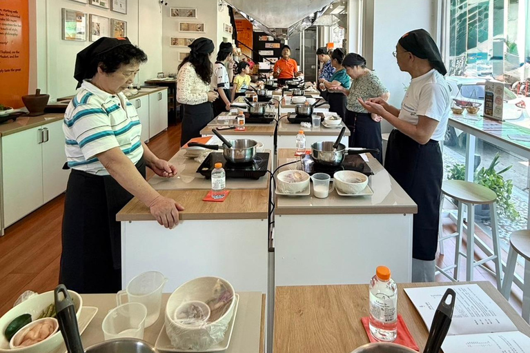 Phuket: Pum Thai Cooking Class with Local Ingredients Pum's Little Lipstick