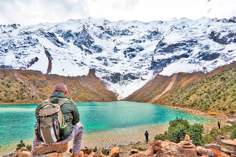 Lagon de Humantay et montagne de l&#039;arc-en-ciel (Trekking-Aventure)