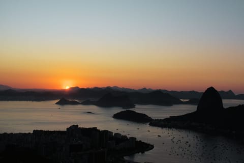 Sunrise Breakfast Mirante Dona Marta + Christ the Redeemer
