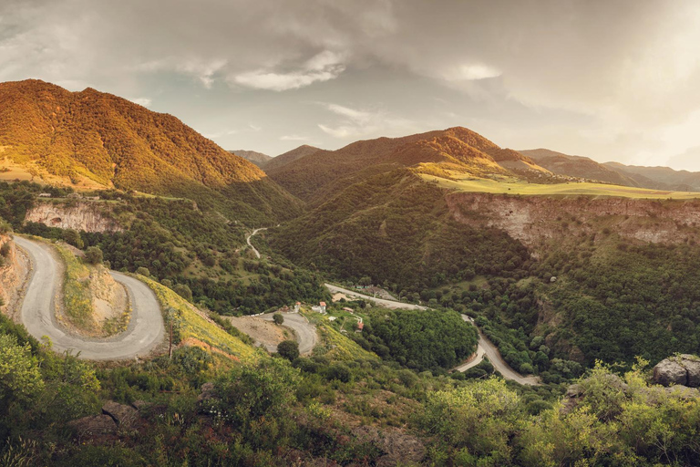 From Tbilisi: Guided Transfer to Yerevan & Monastery Visits From Tbilisi: Guided Transfer to Yerevan & Monastery Visits