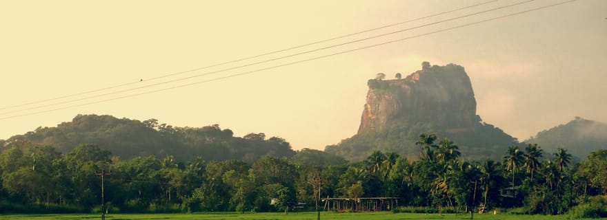 Sri Lanka : 2N3 jours de visite guidée complète avec hébergement à l'hôtel