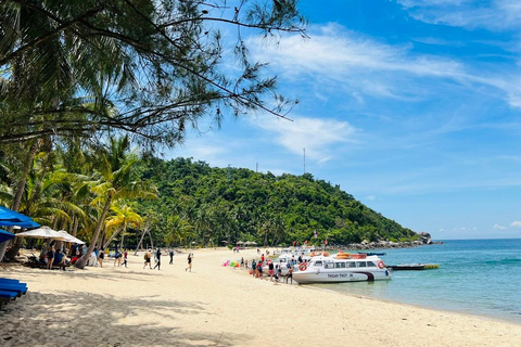 Visita às ilhas Cham e mergulho com snorkel e autônomoExcursão em grupo