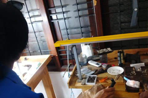 Unawatuna: Ring-Making Class: Traditional Jewelry & Sip