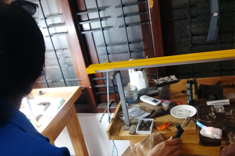 Unawatuna: Ring-Making Class: Traditional Jewelry & Sip