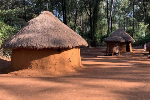 Nairobi: Bomas of Kenya, Gallery & Market Guided Tour Private Guided Tour