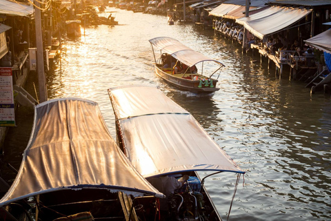 From Bangkok: Amphawa Floating Market & Maeklong Tour
