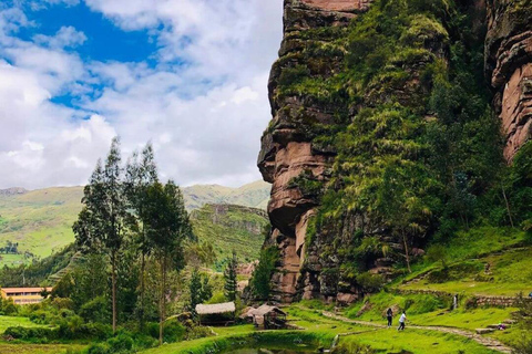 Vanuit Cusco : Farallones de Tecsecocha + Picknick |Privé