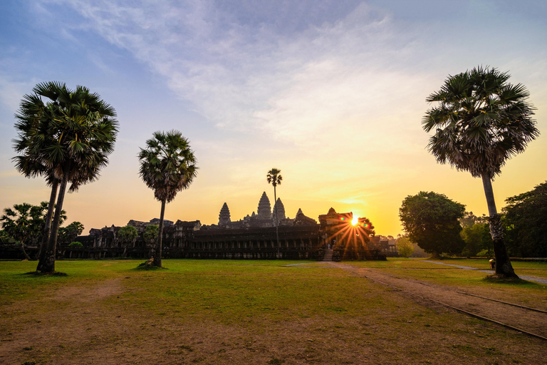 Angkor Wat Highlights und Sonnenaufgang Guided Tour von Siem Reap