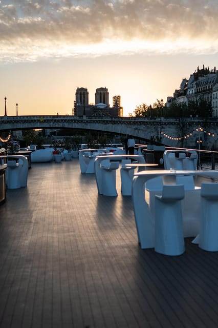 Valentine s Day Romantic Dinner Cruise in Paris GetYourGuide