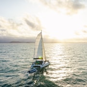 Yeppoon: Sunset Cruise w/ Cheese Platter & Champagne