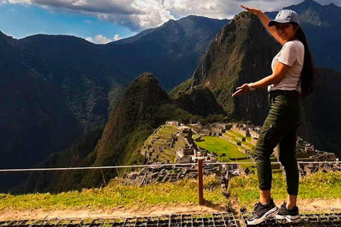 Cusco : Visite du MachuPicchu et repos dans la ville d&#039;Aguas Calientes