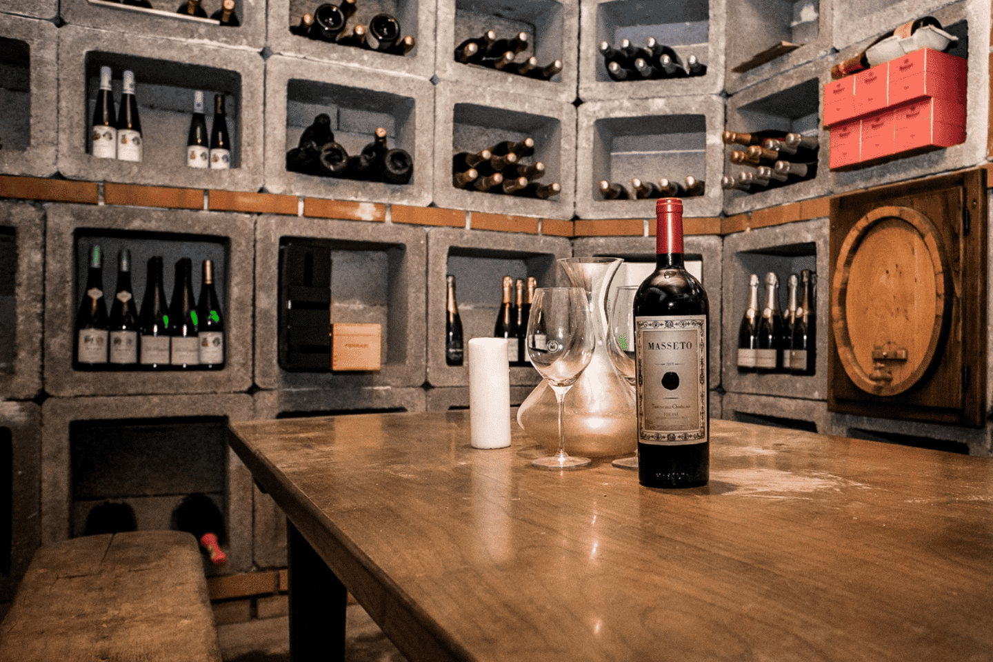 ティラーノ発:ベルニナ鉄道とワイナリー試飲体験