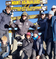 6 È YS Kimanjaro Trekking G e Marang Tower - Housity