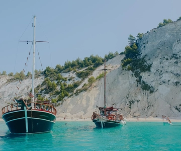 Argostoli: Full-Day Boat Trip with Lunch & Unlimited Drinks