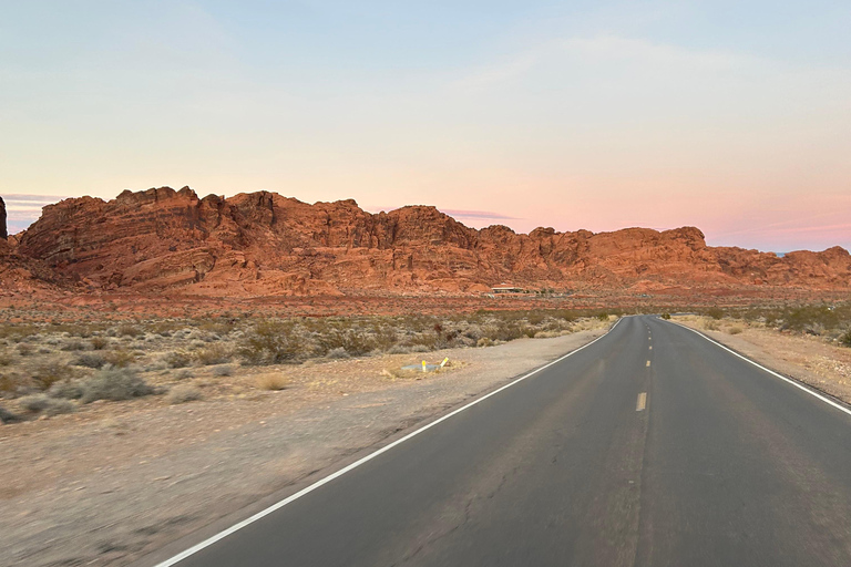Las Vegas: Red Rock Jeep Tour with Hotel Pickup