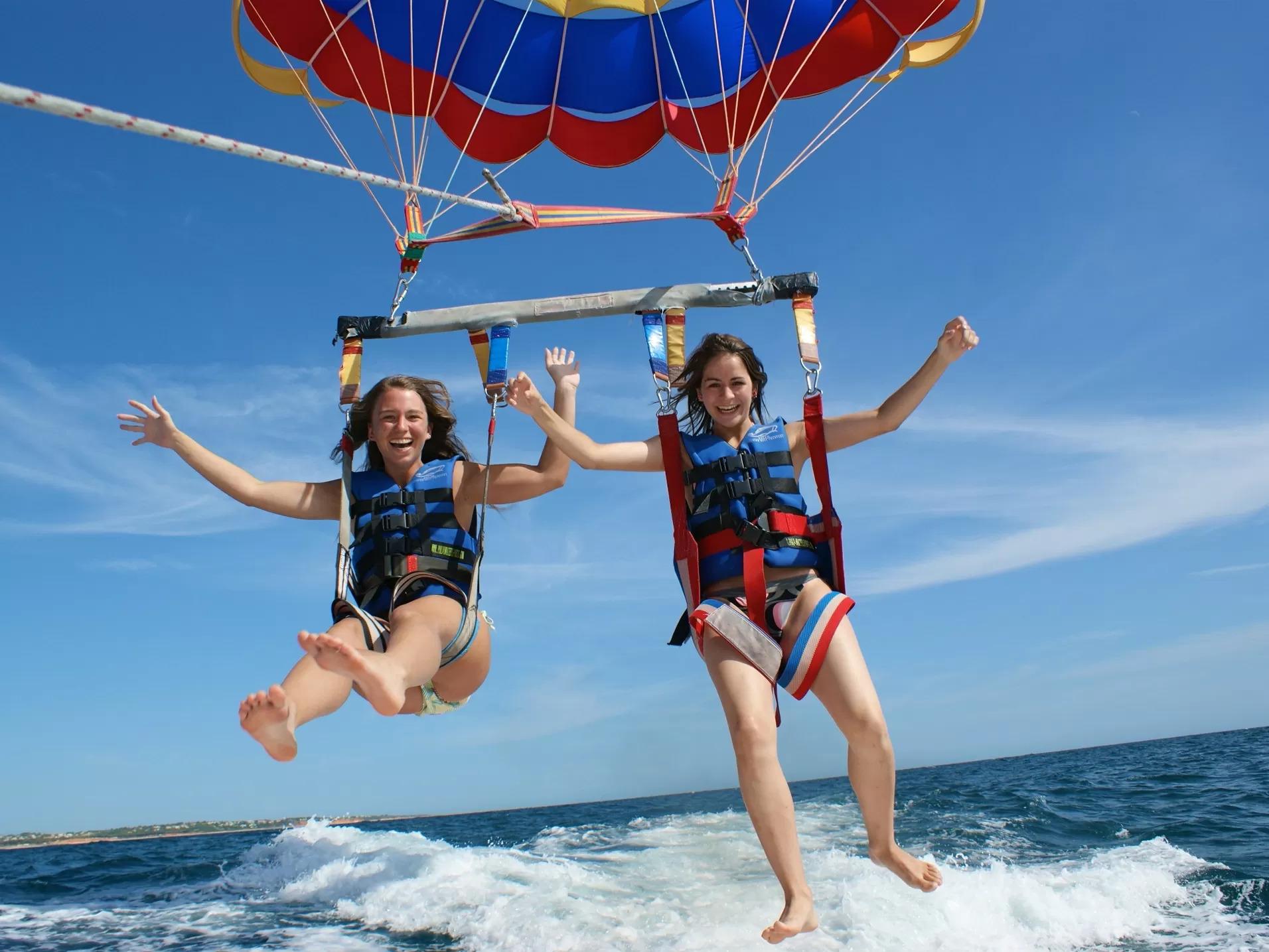 Batumi: Parasailing, Jetski & High-Speed-Boot-Erlebnis