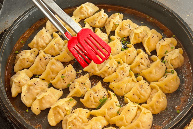 Hangzhou Breakfast Walk: Eat Like a Local in the City Center