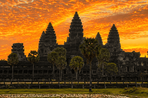 Siem Reap: Angkor Wat Day Trip with Japanese Live Guide Angkor Wat Sunrise – Full-Day Tour