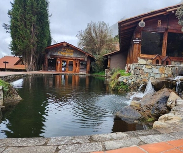 Cuenca : Parque Nacional Cajas & Hostería Dos Chorreras