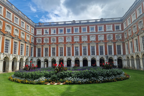 Hampton Court i zamek Windsor - dzień spędzony w królewskim stylu.Hampton Court i zamek Windsor, królewski dzień na świeżym powietrzu.