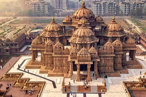 Nuova Delhi: tour serale privato del tempio di Akshardham con spettacolo di luciTour di Nuova Delhi con spettacolo di luci ad Akshardham