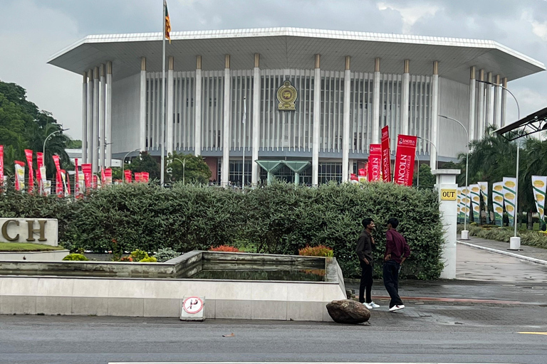 Colombo Private City Tour with Expert Local Guide