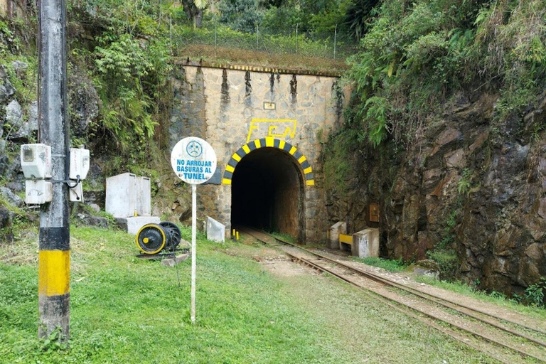 MEDELLIN: TOUR CISNEROS + CORREGIMIENTO SANTIAGO + MUSEO FUNDA TUNEL