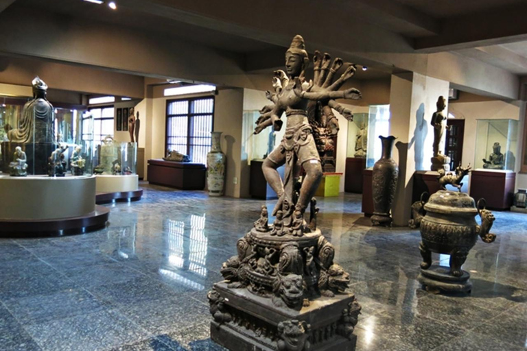 Da Nang Stadtführung: Linh Ung Pagode, Cham Museum &amp; Han Markt