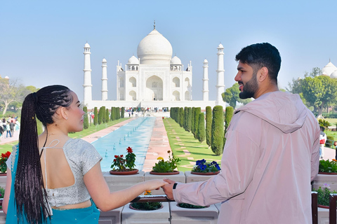 From Delhi: Taj Mahal Sunrise Day Tour with Transfer & Lunch Tour with Private AC Car & Professional Guide