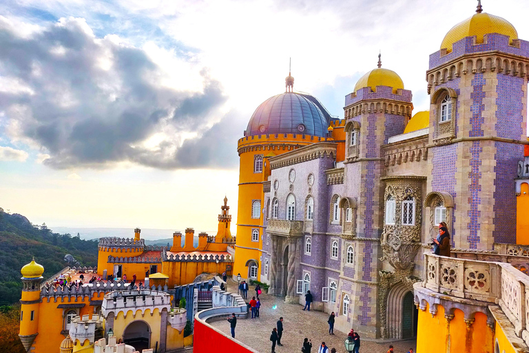 Lissabon: Halve dag tour door Sintra met het paleis van Pena en Regaleira