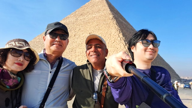 Cairo: Pyramids, Memphis, Sakkara & Dahshur Luxury Adventure