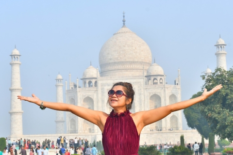 Desde Agra: Visita privada sin colas al Taj Mahal y al Fuerte de AgraCoche con conductor, guía, entradas a monumentos y almuerzo