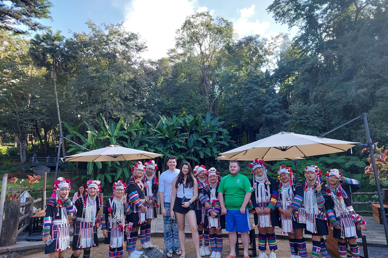 Chiang Rai: Mountains Discovery Doi Mae Salong & Doi Tung Mountains Discovery:Doi Mae Salong & Doi Tung (Private Tour)