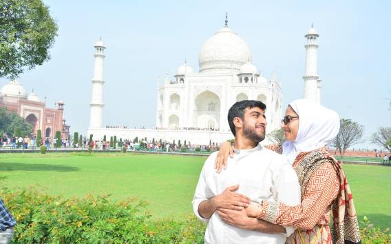 Taj Mahal: Sonnenaufgangstour ab Delhi