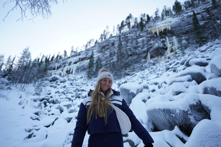 Rovaniemi: Kourouma Canyon Hiking Tour with BBQ