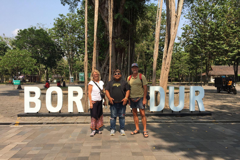 Yogyakarta: Borobudur & Prambanan Guided Tour with Pickup