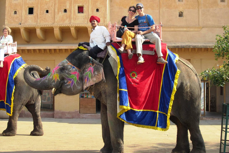 Från New Delhi: Jaipur guidad stadsrundtur med upphämtning på hotelletFrån Delh till Jaipur City - Bil, förare och guidetjänst