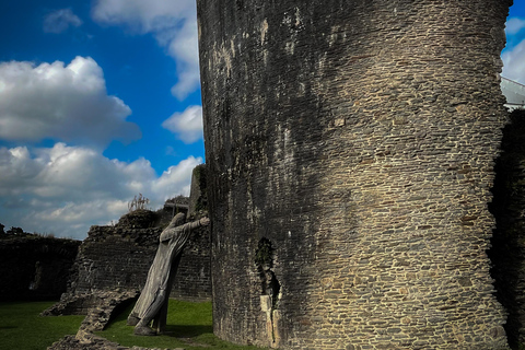 Desde Cardiff: Excursión de un Día a Castillos, Cascadas y Montañas