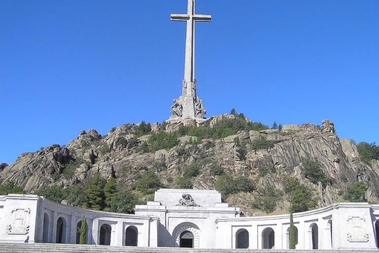 El Escorial y Valle de los Caídos: tour guiado de 5 horasTour bilingüe, preferencia en inglés
