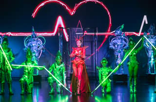 Bangkok: Calypso Cabaret, die Ladyboy-Show mit Top-Sitzplätzen