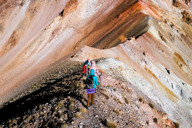 Da Cusco: Tour privato di un&#039;intera giornata a Vinicunca, Montagna dell&#039;Arcobaleno