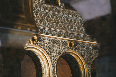 Seville: Royal Alcazar VIP Guided Tour with Exclusive Access Tour in English