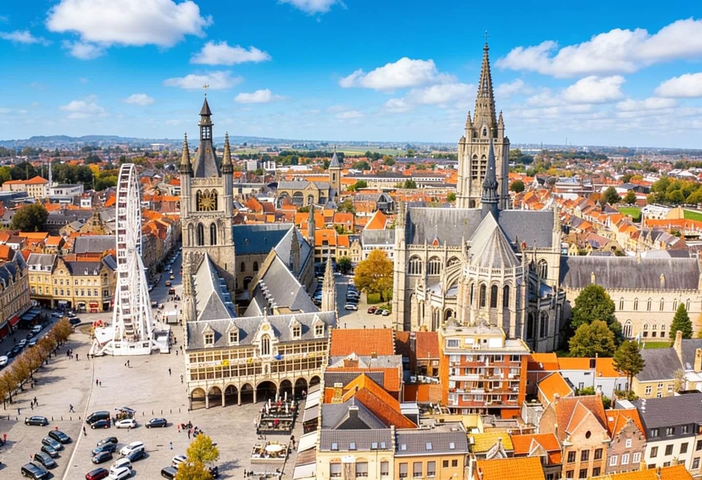 Hallo Ypern: Privater, 2-stündiger Stadtrundgang zur Einführung mit ortskundigem Guide