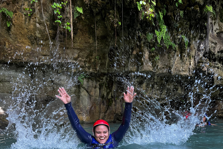 Damajagua; watervallen &amp; wandelen