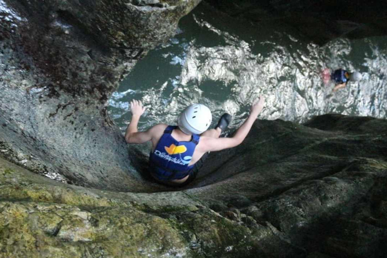 Puerto Plata: tirolina, cascadas y tour del chocolate