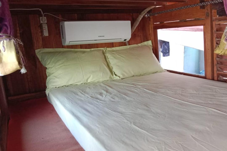 Labuan Bajo:3-Day Private Komodo National Park Eco Boat Tour