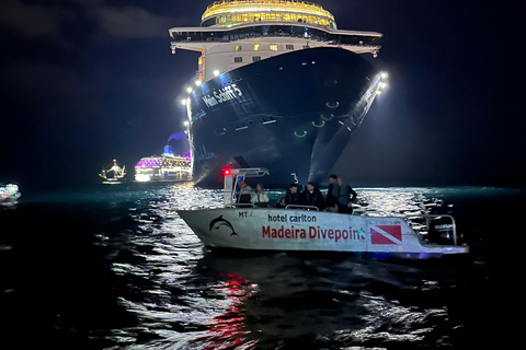 Funchal: Fireworks by Boat - New Years Eve