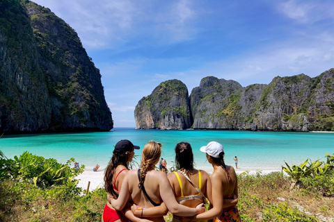 Khao Lak: Viagem de um dia a Phi Phi com um passeio particular de cauda longaKhao Lak: Viagem de um dia a Phi Phi com Excursão Longtail Privada