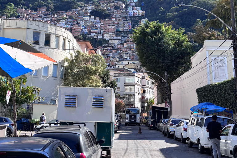 Rio de Janeiro: Favela Santa Marta: German-Language Tour – All-Inclusive Rio de Janeiro: Favela Santa Marta: German-language tour – all-inclusive